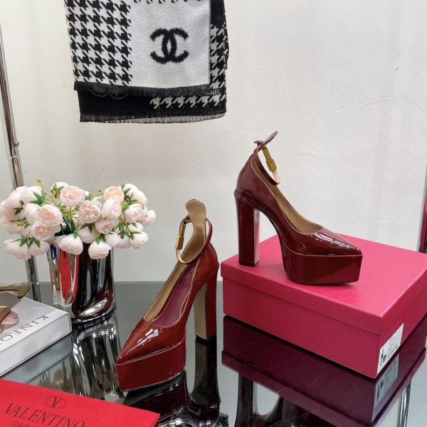 New Fashion LV Women Shoes 235