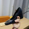 New Fashion Women LV Shoes 011 PA