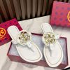 New Fashion LV Women Shoes 264 PA