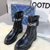 New Fashion LV Women Shoes 324 PA