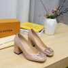 New Fashion Women LV Shoes 011 PA