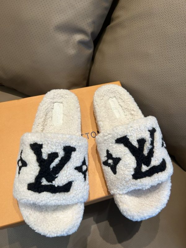New Fashion LV Women Shoes L418