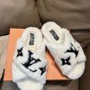 New Fashion LV Women Shoes L428