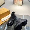 New Fashion LV Women Shoes 369 PA