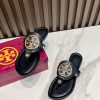 New Fashion LV Women Shoes 265 PA