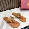 New Fashion LV Women Shoes 249 PA