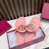 New Fashion LV Women Shoes 267 PA