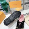 New Fashion LV Women Shoes 378 PA