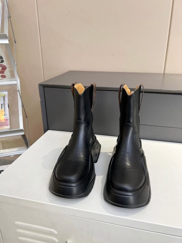 New Fashion LV Women Shoes 304