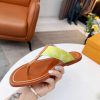 New Fashion LV Women Shoes L015