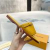 New Fashion LV Women Shoes L010