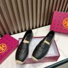 New Fashion LV Women Shoes 258 PA