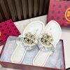 New Fashion LV Women Shoes 264 PA