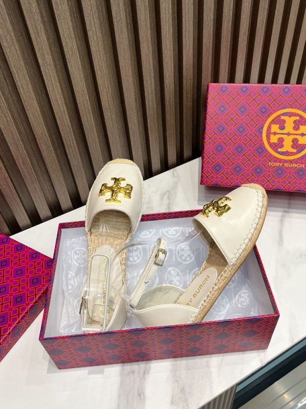New Fashion LV Women Shoes 271