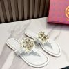 New Fashion LV Women Shoes 264 PA