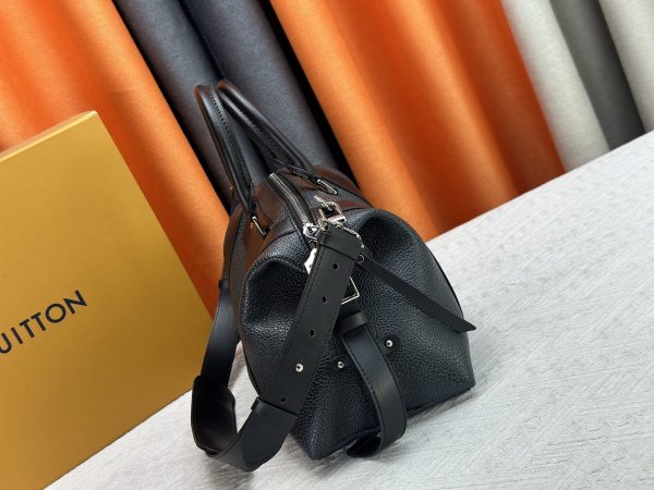 Luxury LV Handbag M25557