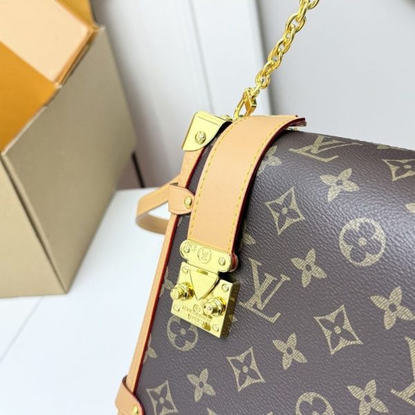 Luxury LV Handbag M46358