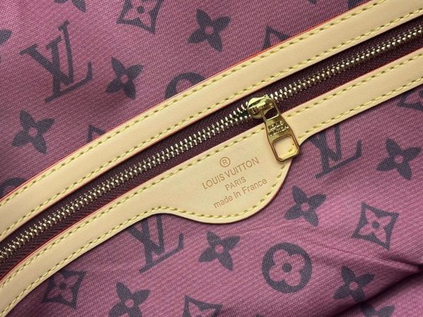 Luxury LV Handbag M25772