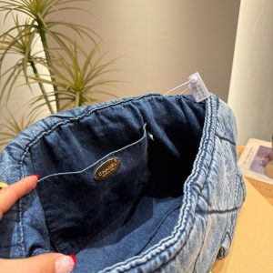 New Fashion CN Handbag 2025 5 15038c2c