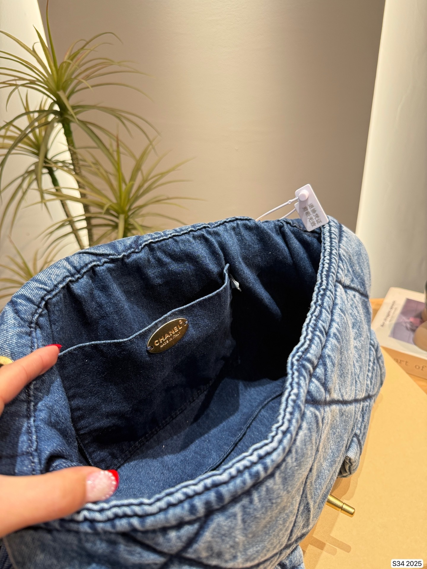 New Fashion CN Handbag 2025 New Fashion CN Handbag 2025