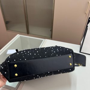 New Fashion CN Handbag CC2410142 18 ce66df7b