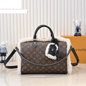 Luxury LV Handbag M26326 Luxury LV Handbag M26326