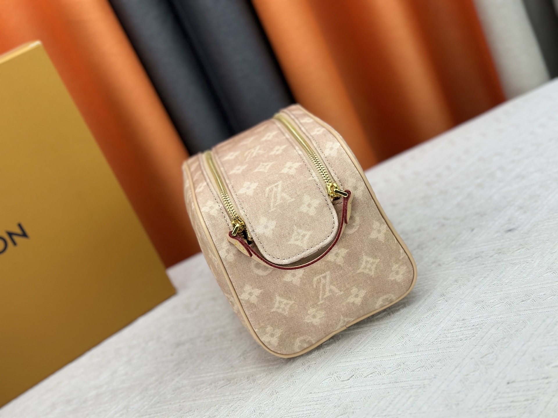 Luxury LV Handbag M47528-M13669 Luxury LV Handbag M47528-M13669