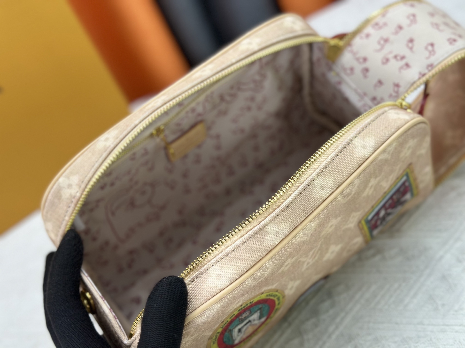 Luxury LV Handbag M47528-M13669 Luxury LV Handbag M47528-M13669