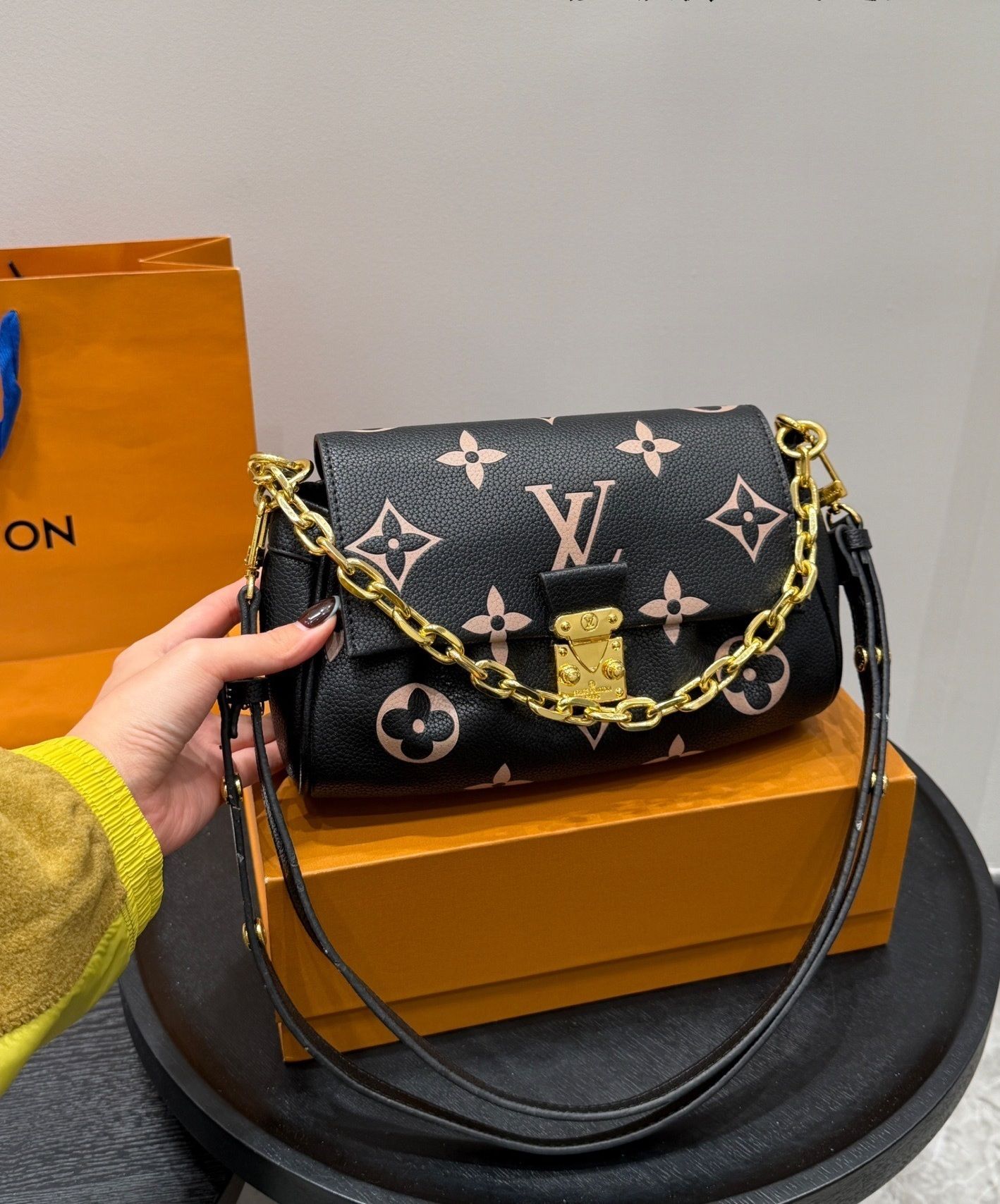 New Fashion LV Handbag LV2511132.1 New Fashion LV Handbag LV2511132.1