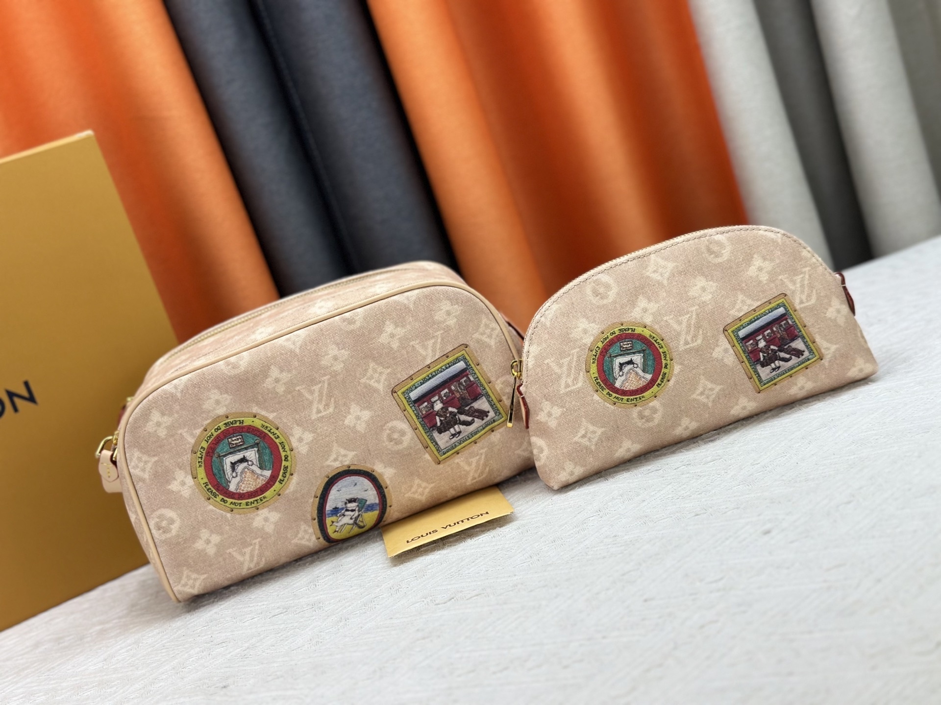 Luxury LV Handbag M47528-M13669 Luxury LV Handbag M47528-M13669