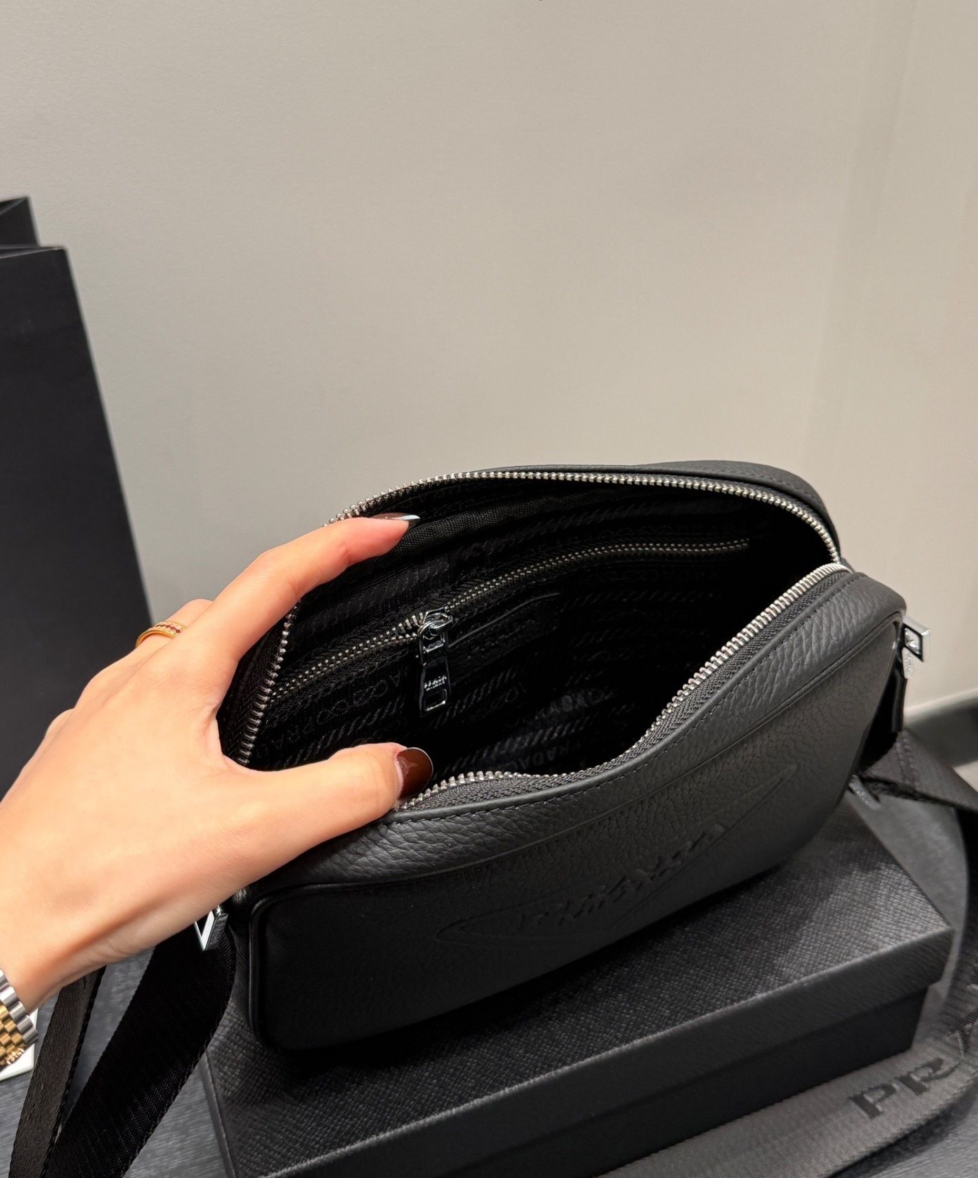 New Fashion PD Handbag Prada2511131 New Fashion PD Handbag Prada2511131