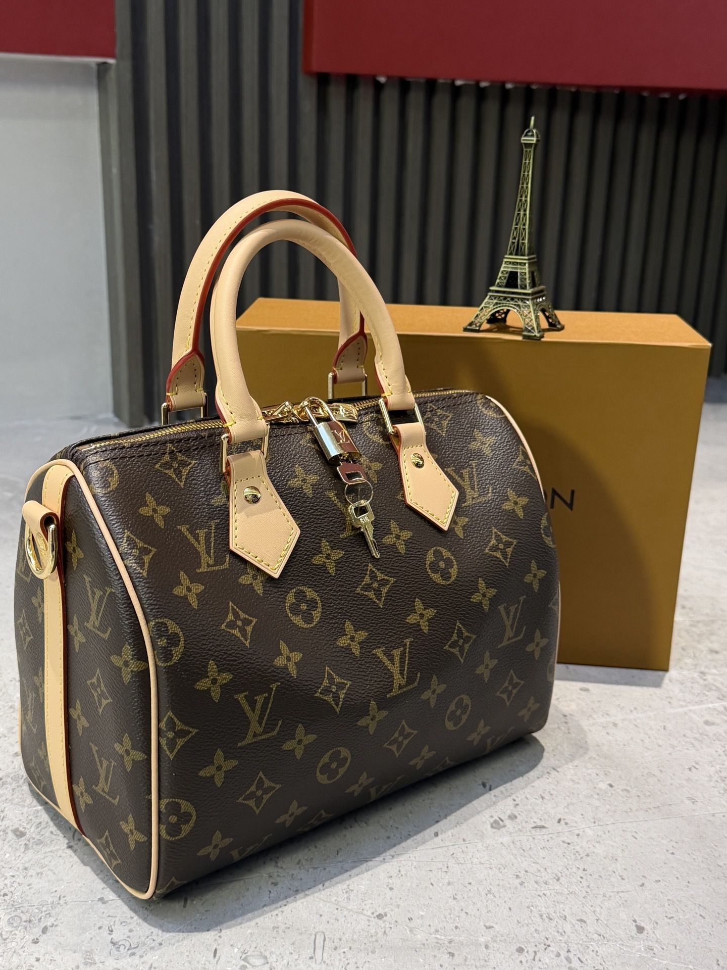 New Fashion Bag L303 New Fashion Bag L303