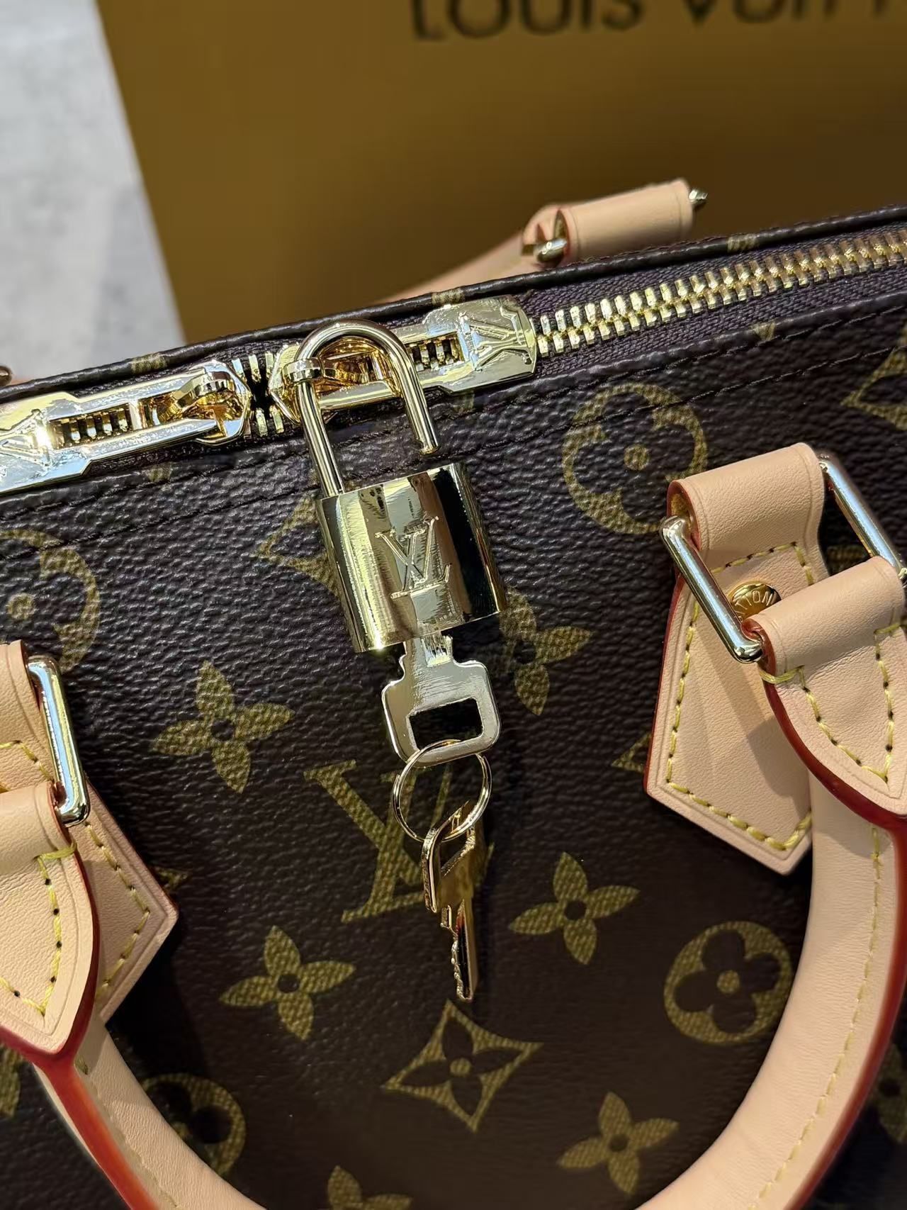 New Fashion Bag L303 New Fashion Bag L303