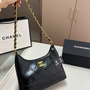 New Fashion CN Handbag 272 2 ef36d523