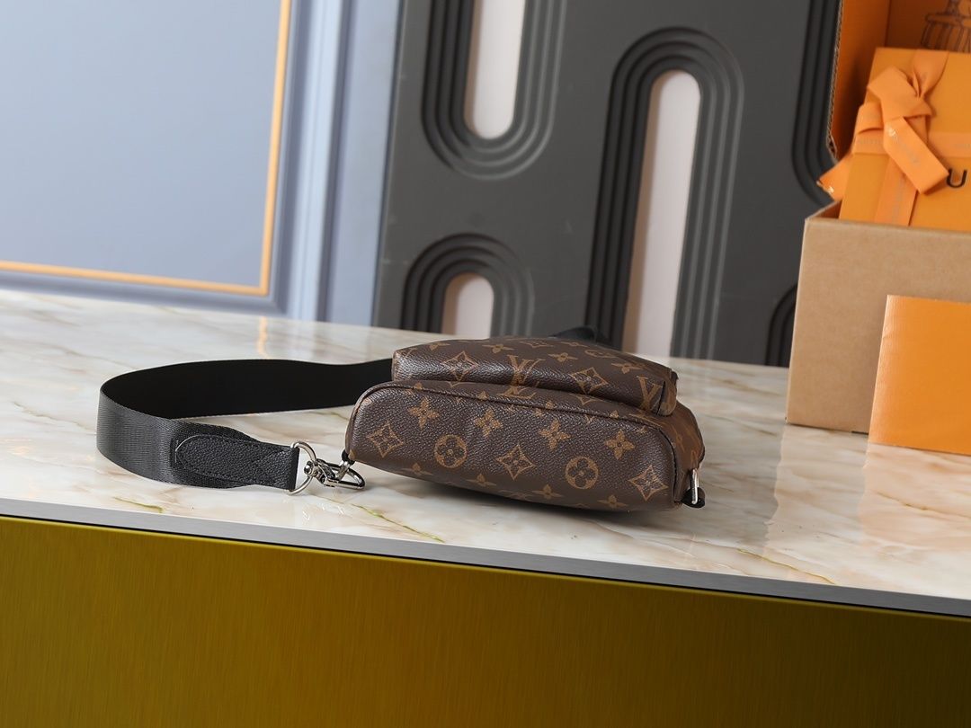 Luxury LV Handbag M26730 Luxury LV Handbag M26730