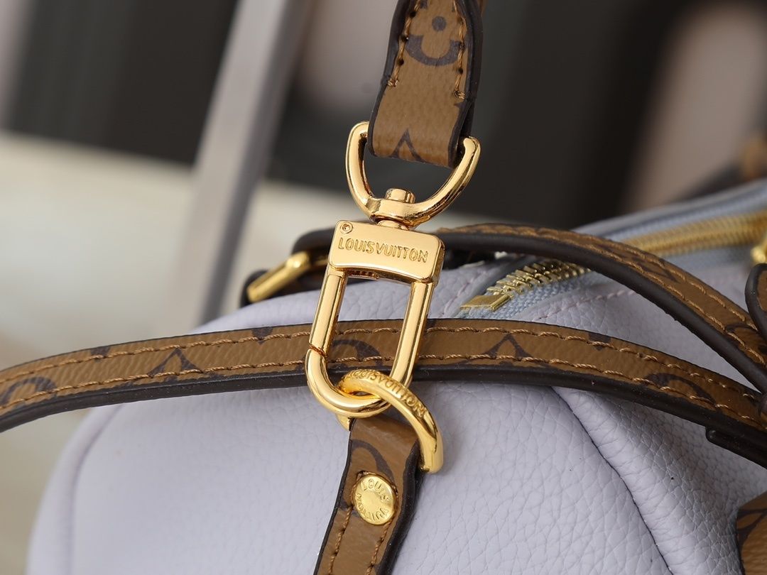 Luxury LV Handbag M26037-M26451 Luxury LV Handbag M26037-M26451