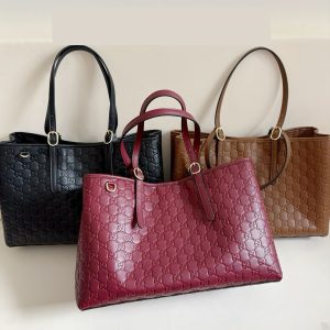 Luxury Gucci Handbag 815213