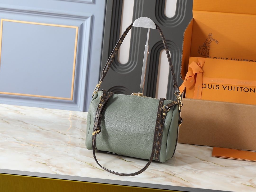 Luxury LV Handbag M26037-M26451 Luxury LV Handbag M26037-M26451