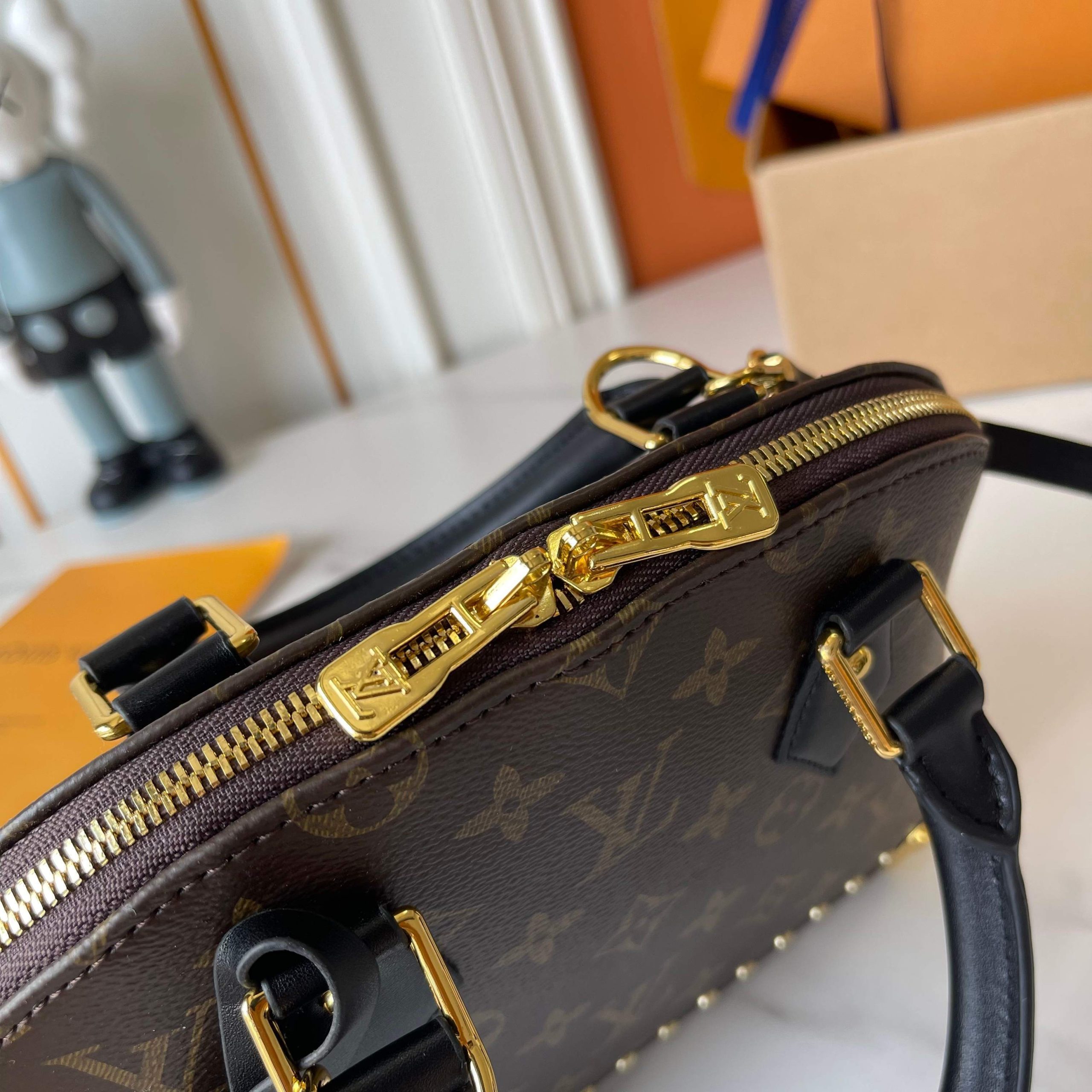 Luxury LV Handbag M27812-M28032 Luxury LV Handbag M27812-M28032
