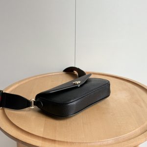 Luxury Gucci Handbag 764961 2 15edc7a7