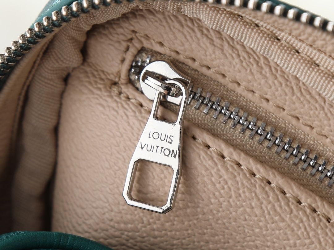 Luxury LV Handbag M26872-M27158 Luxury LV Handbag M26872-M27158