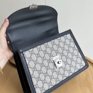 Luxury Gucci Handbag 651055.1 2 18ffea62 result