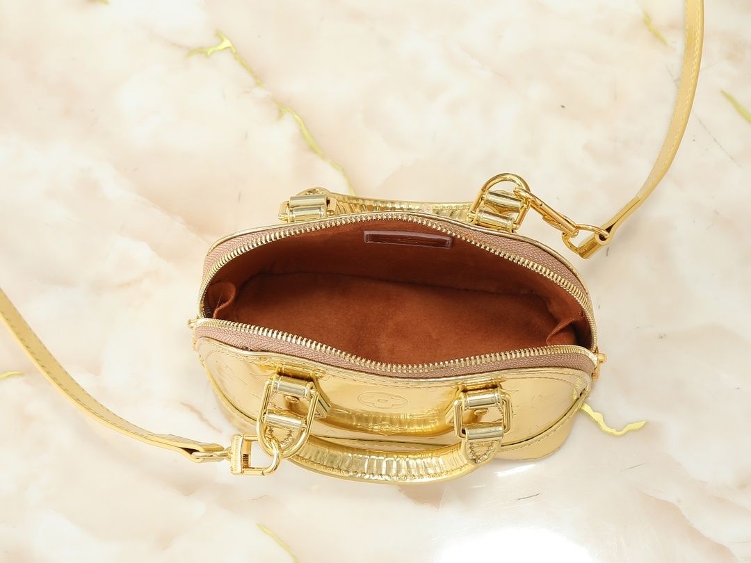 Luxury LV Handbag M26335-M82717 Luxury LV Handbag M26335-M82717