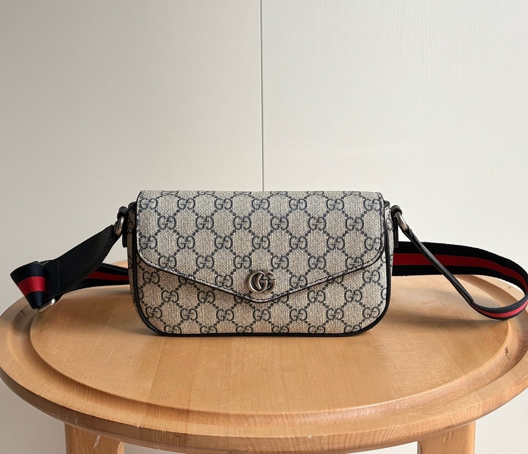 Luxury Gucci Handbag 764961 Luxury Gucci Handbag 764961