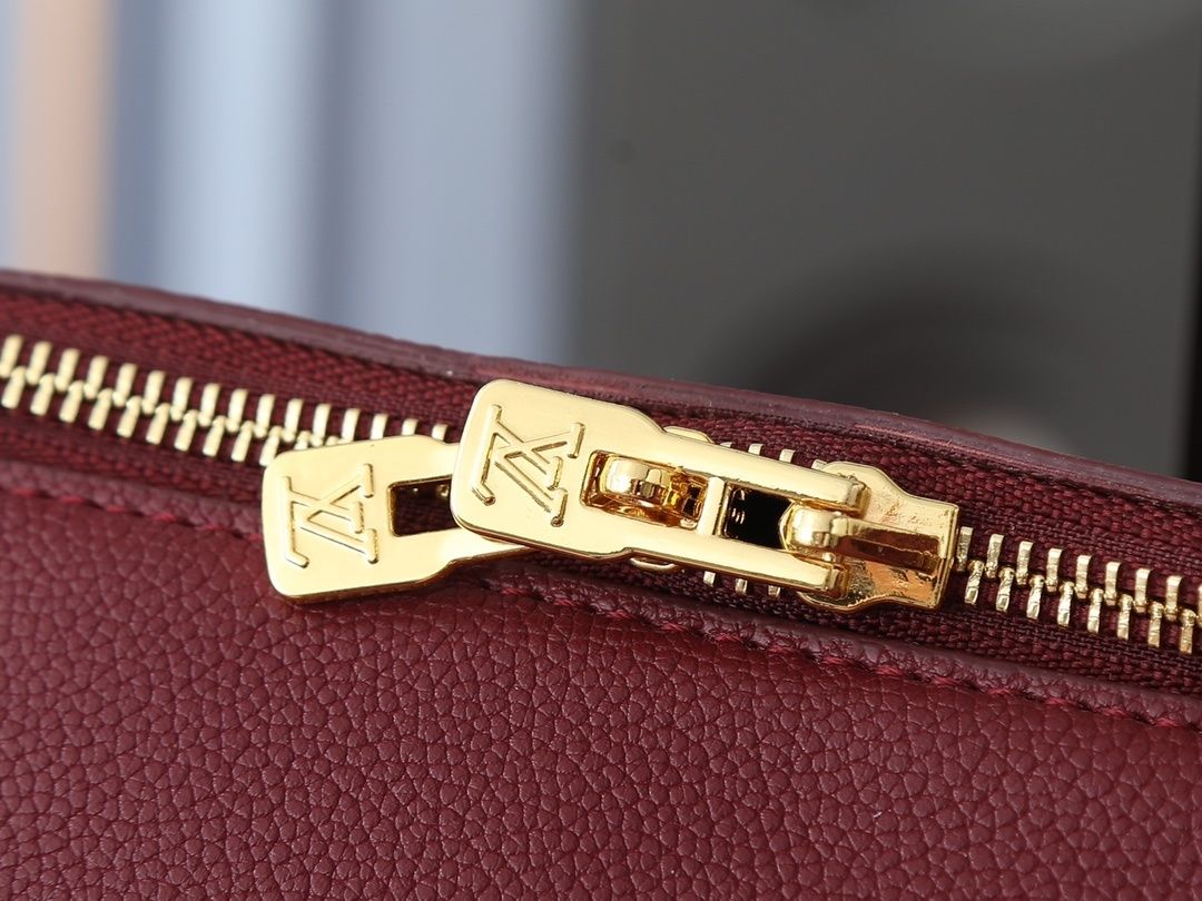 Luxury LV Handbag M26037-M26451 Luxury LV Handbag M26037-M26451