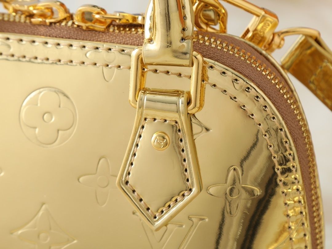 Luxury LV Handbag M26335-M82717 Luxury LV Handbag M26335-M82717