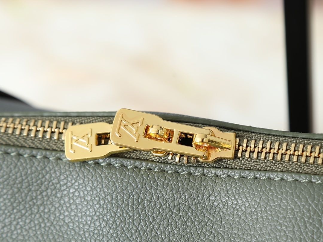 Luxury LV Handbag M26037-M26451 Luxury LV Handbag M26037-M26451