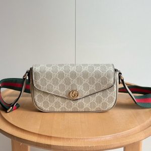 Luxury Gucci Handbag 764961 24 42927025