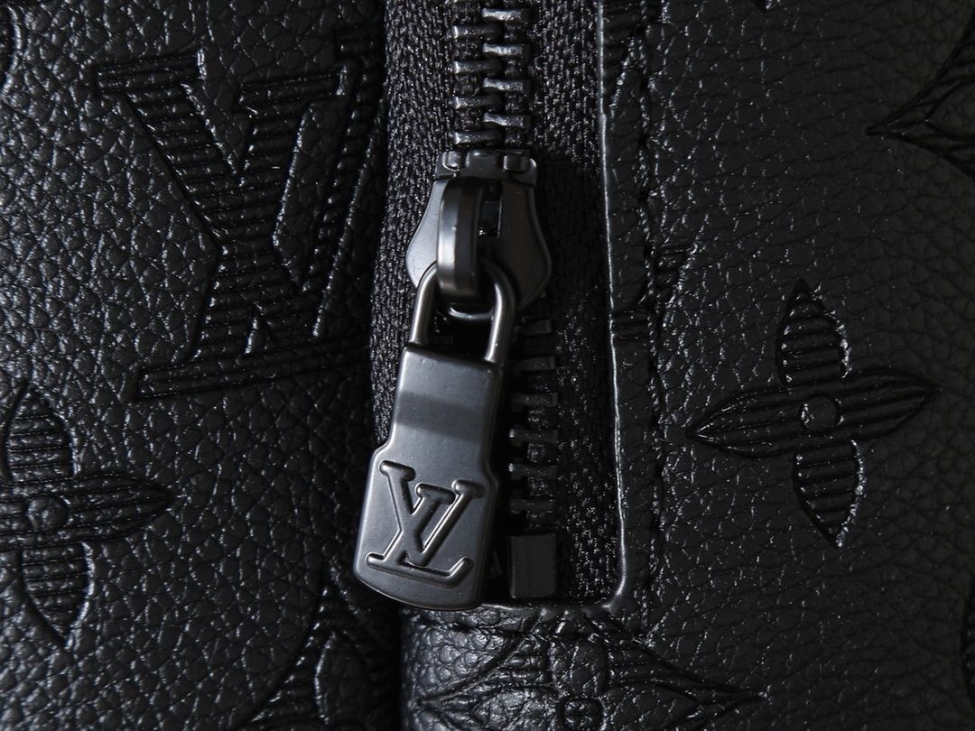 Luxury LV Handbag M26730 Luxury LV Handbag M26730