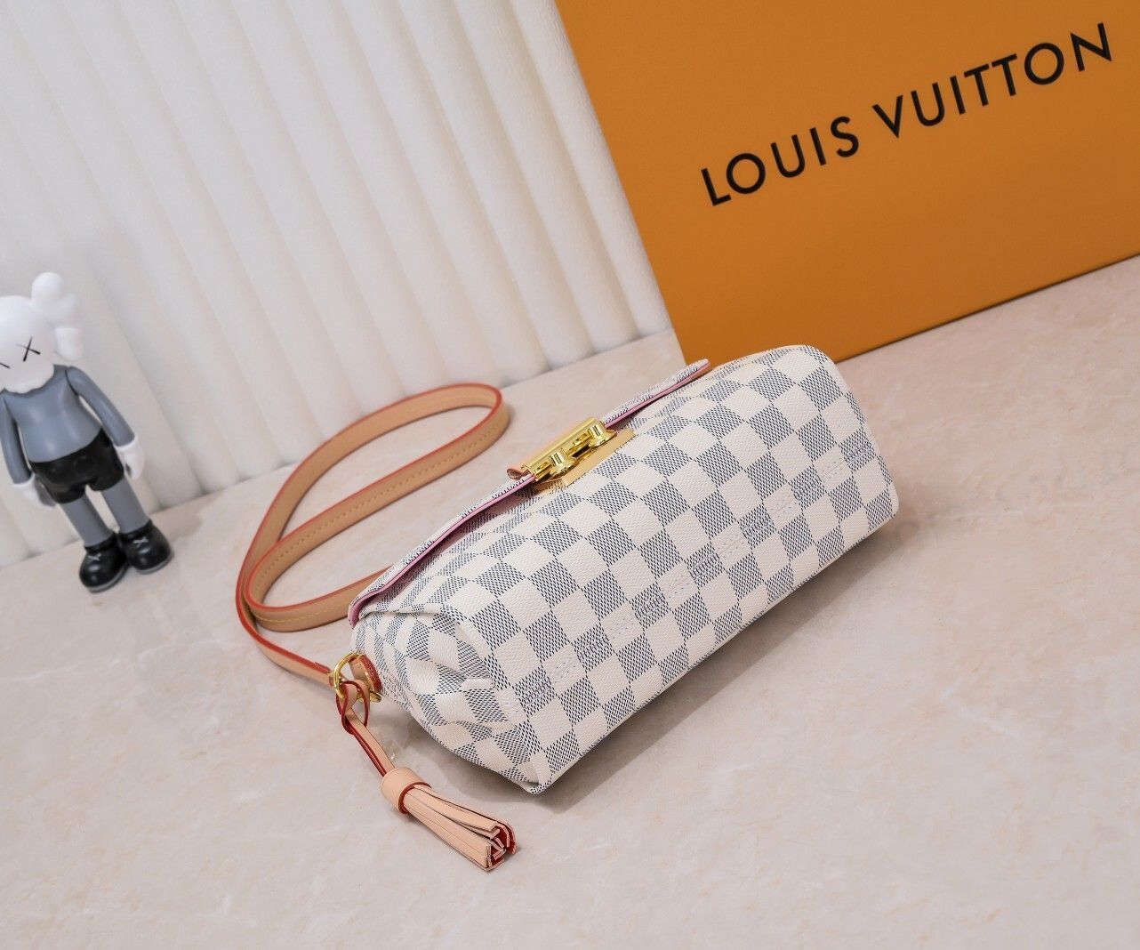 Luxury LV Handbag M94338-M41581 Luxury LV Handbag M94338-M41581